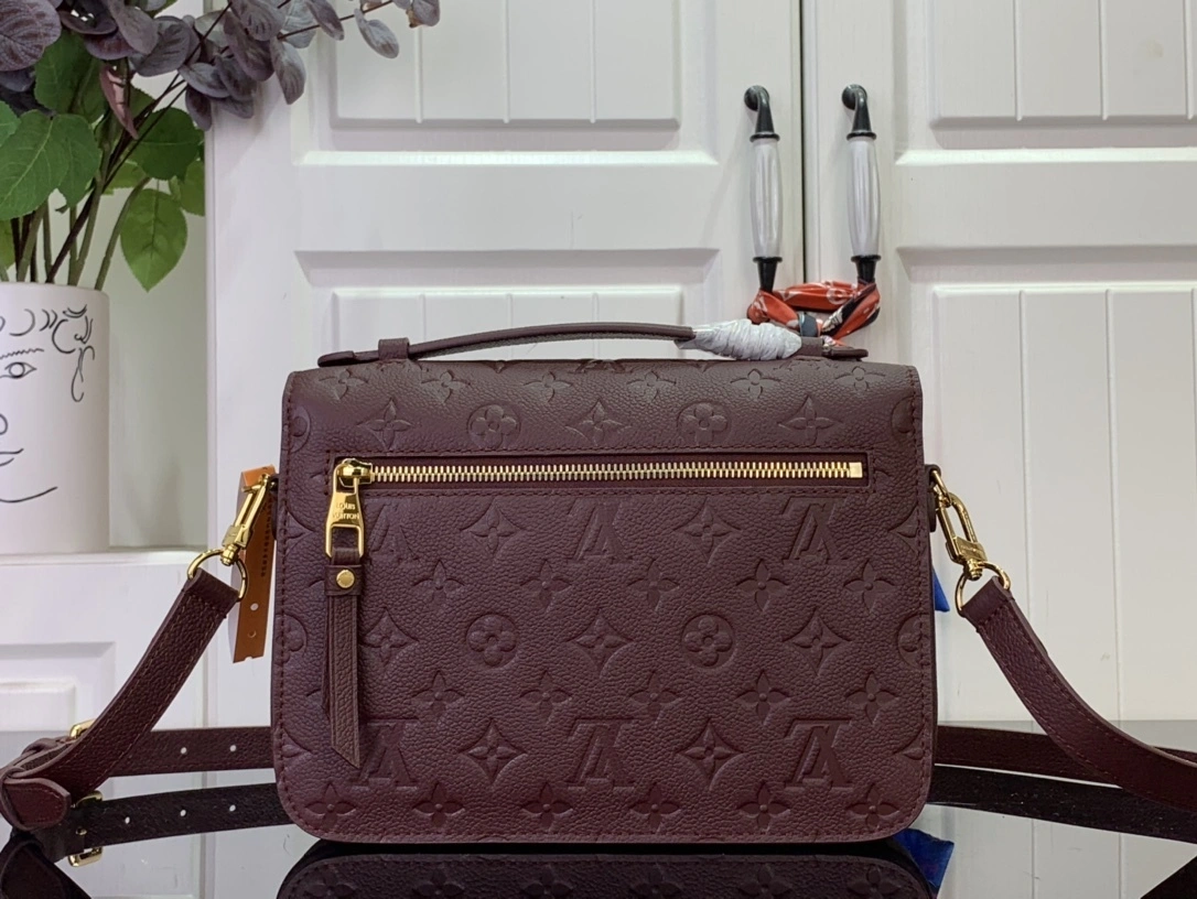 MoMo-- 8V Pochette Métis MM m25939 high quality version cowhide item:E-B063I2999T