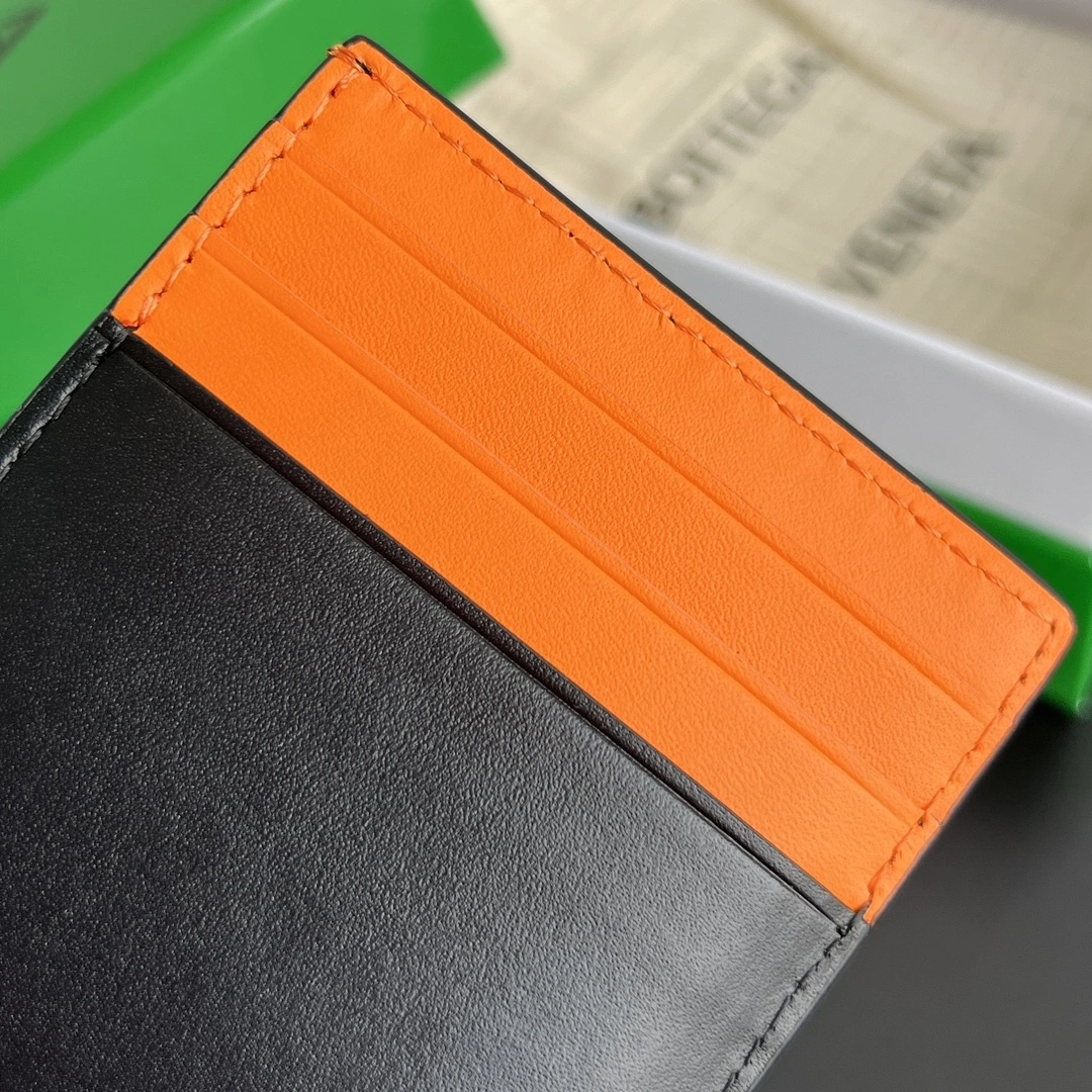 MoMo-- V595t1 748052VBWD42998 cowhide high quality version item:E-B664G1501W