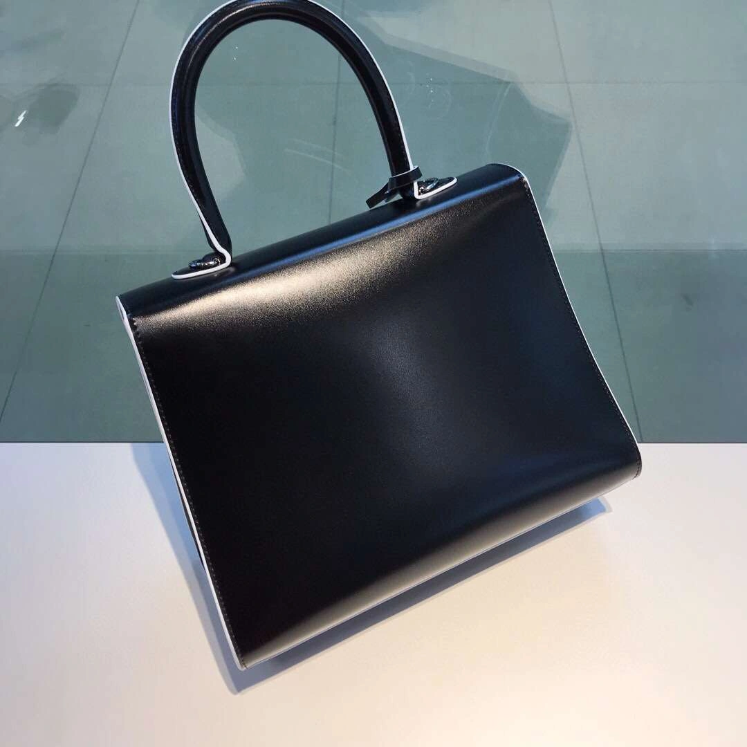 MoMo-- brillant sheepskin item :177B220D2507