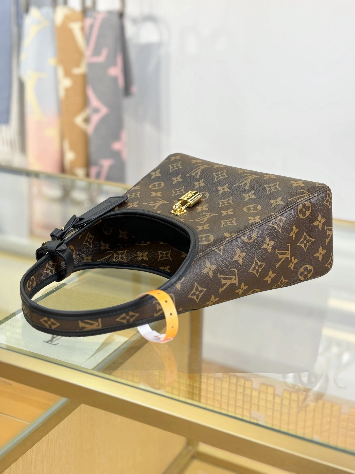 MoMo--8V M12940 high quality version item:E-B574J0210W