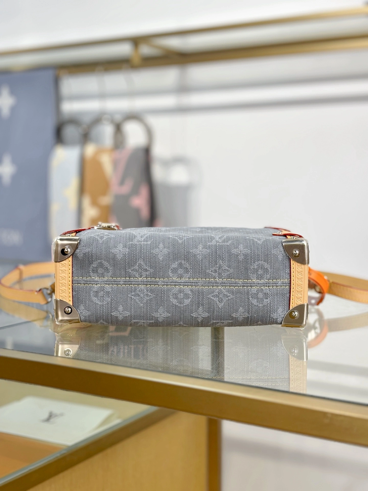 MoMo--8V M13285 high quality version item:E-B574J0204W