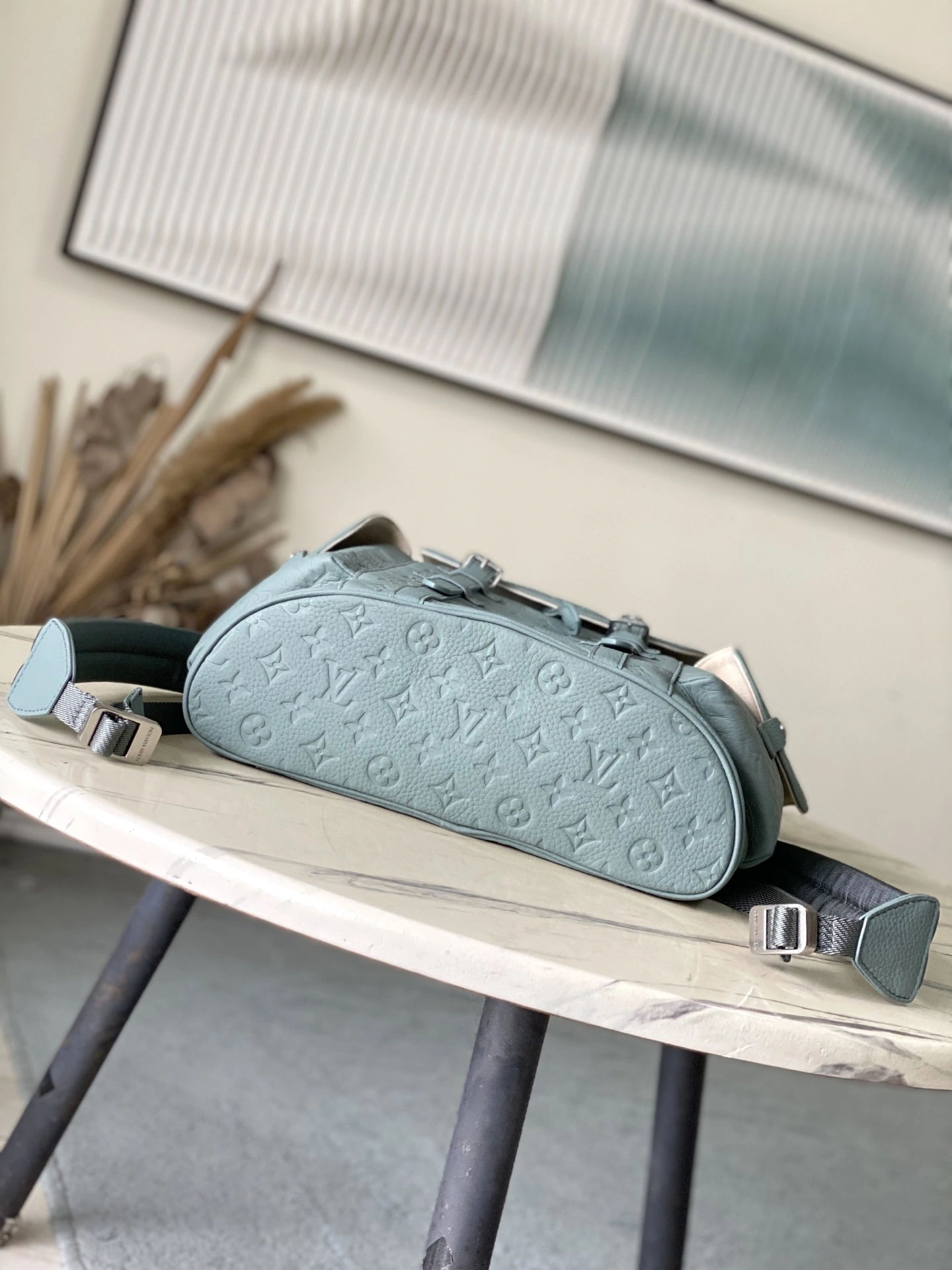 MoMo--8V M13863 cowhide high quality version item:E-B574J0402W