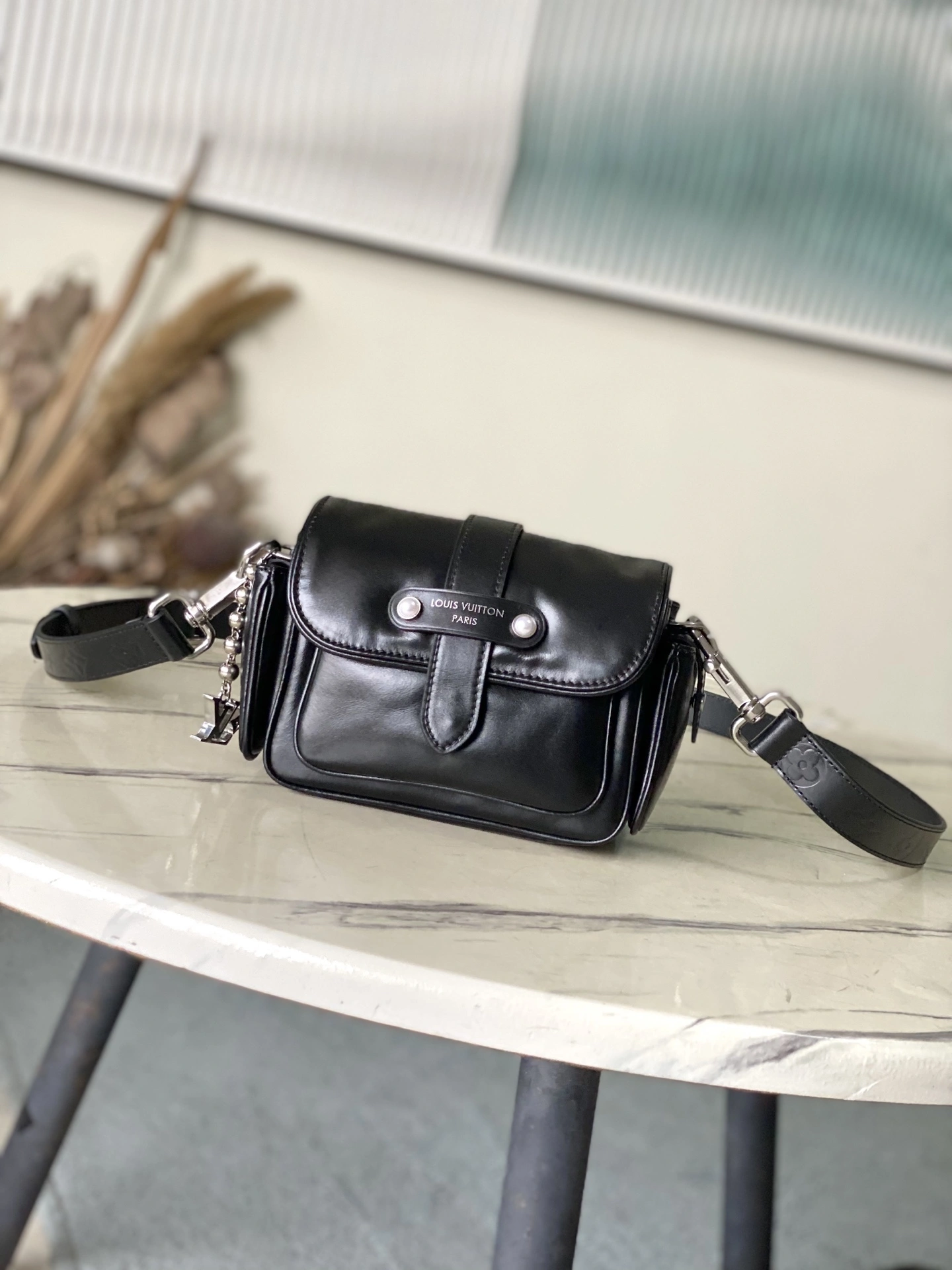 MoMo--8V M13989 cowhide high quality version item:E-B574J0403W