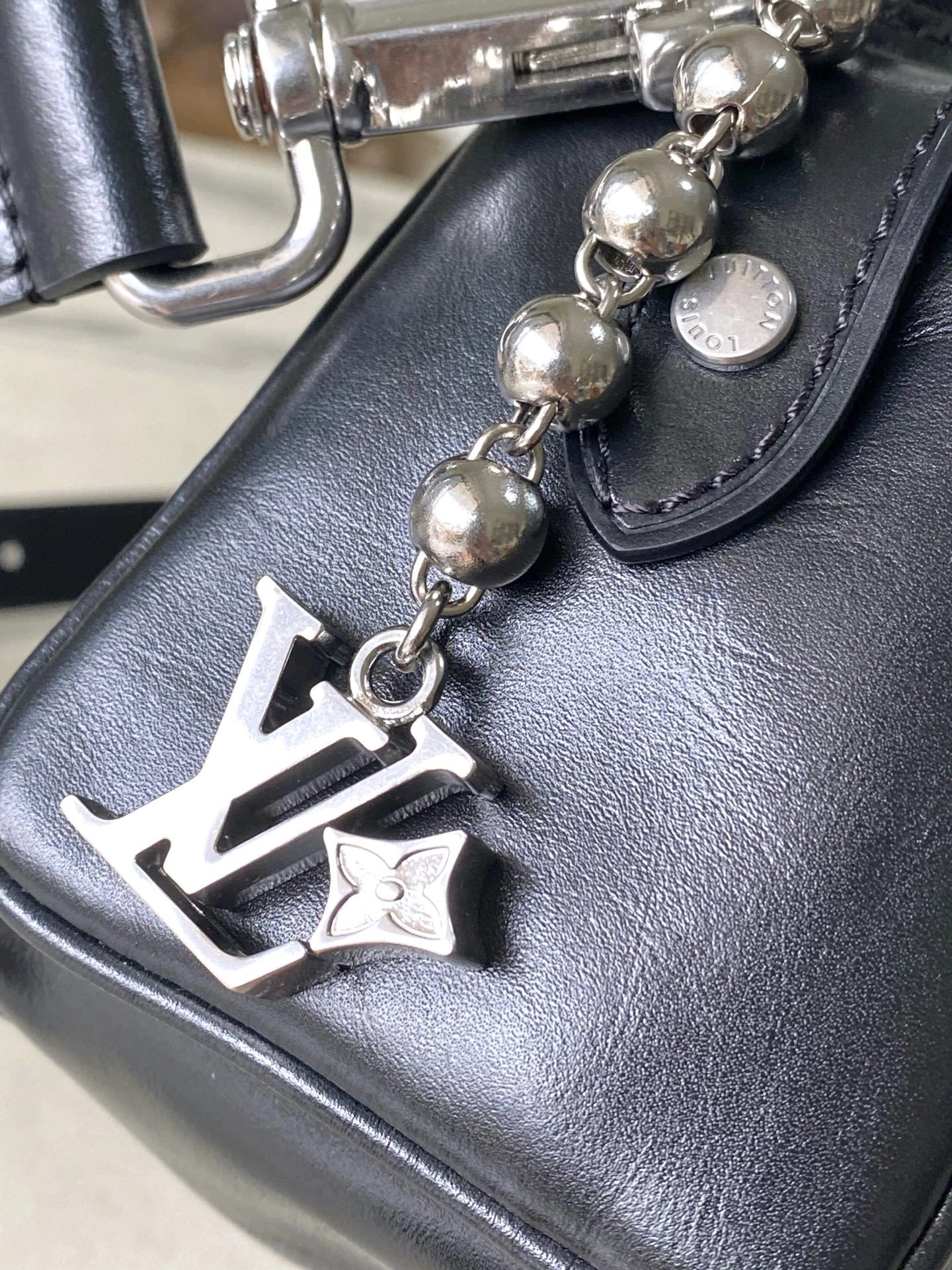 MoMo--8V M13989 cowhide high quality version item:E-B574J0403W