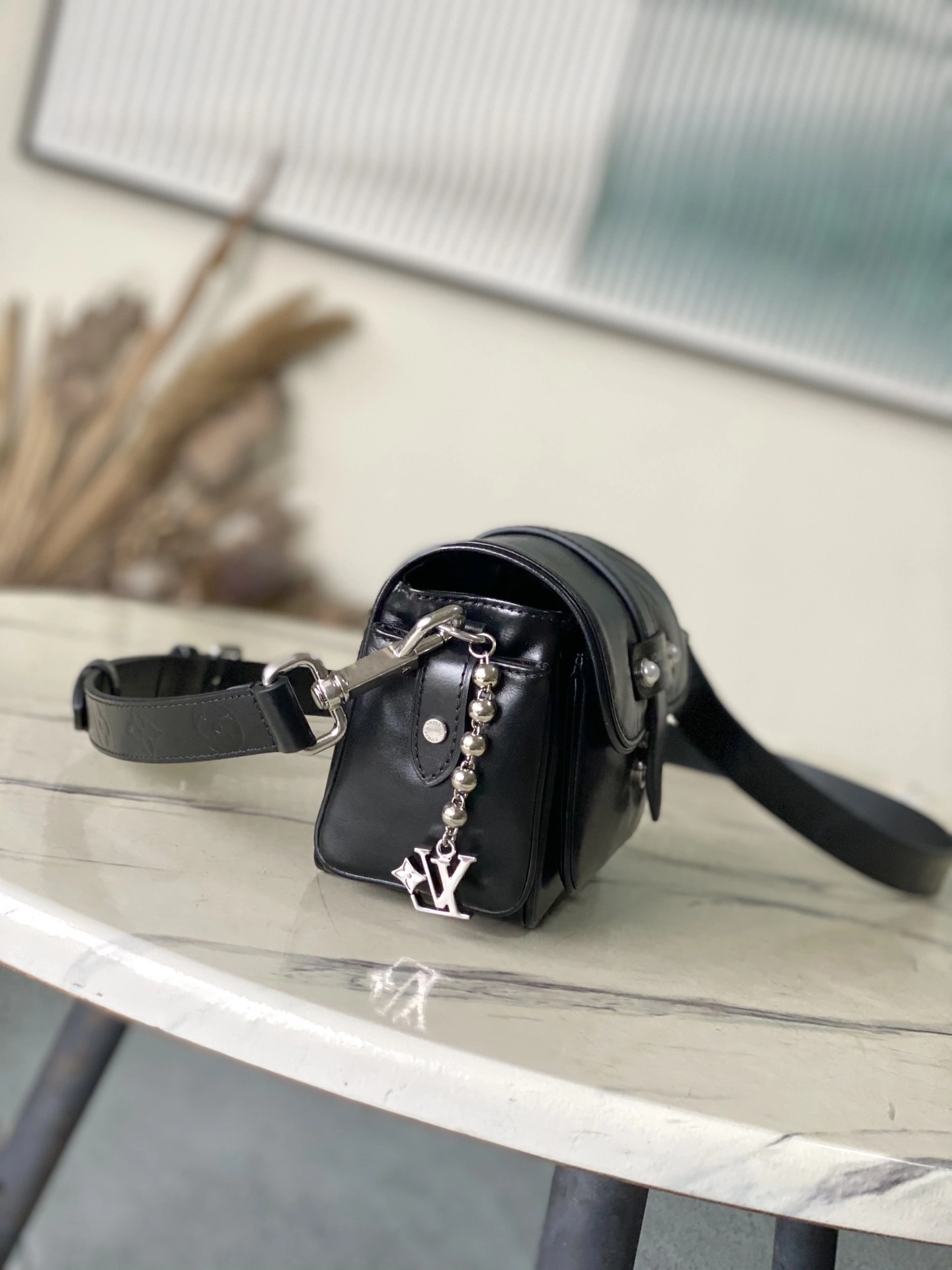 MoMo--8V M13989 cowhide high quality version item:E-B574J0403W