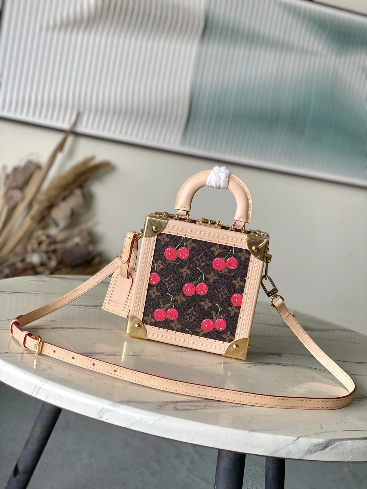MoMo--8V M14040 cowhide high quality version item:E-B574J0232W