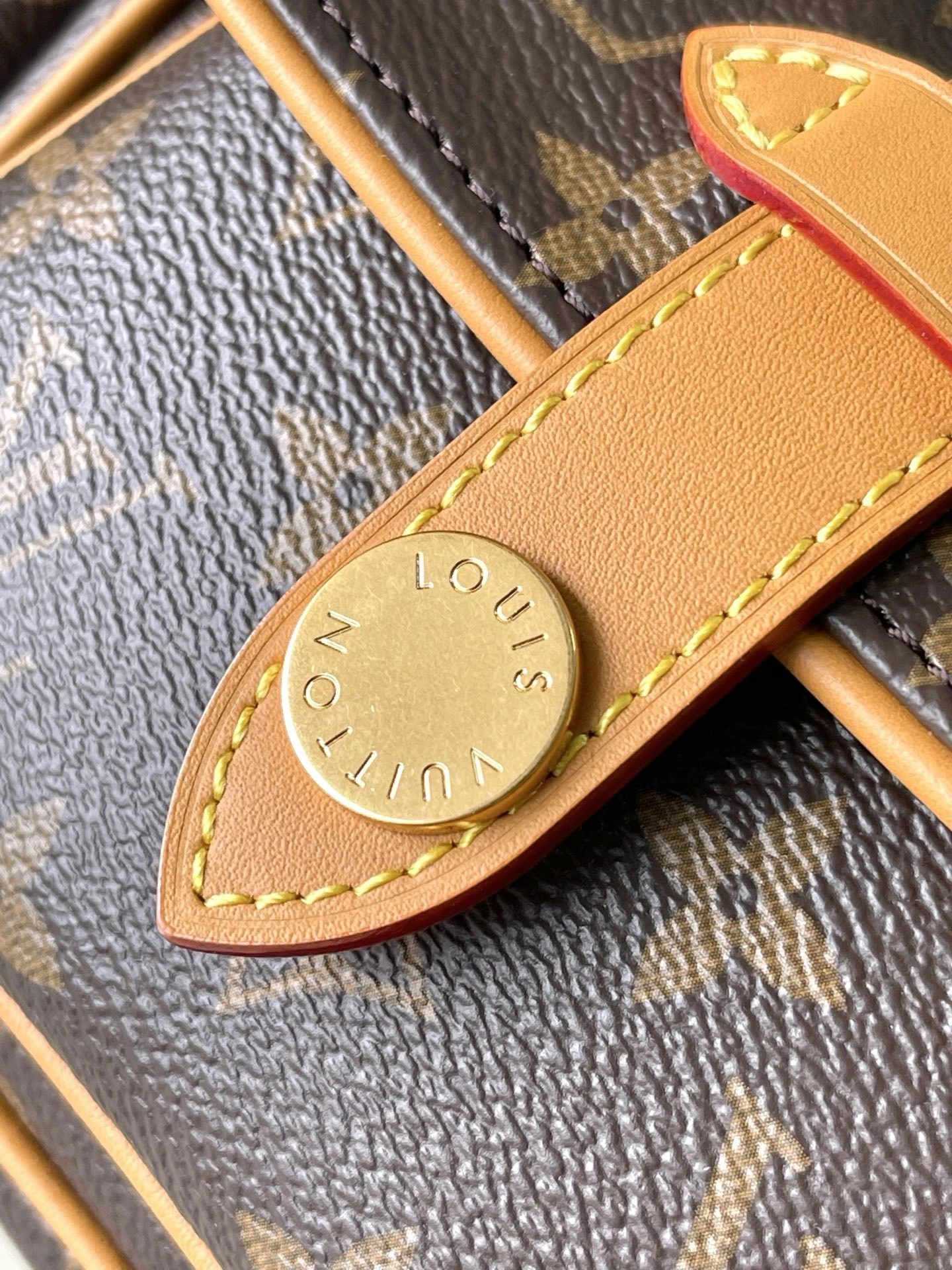 MoMo--8V M14742 cowhide high quality version item:E-B574J0408W