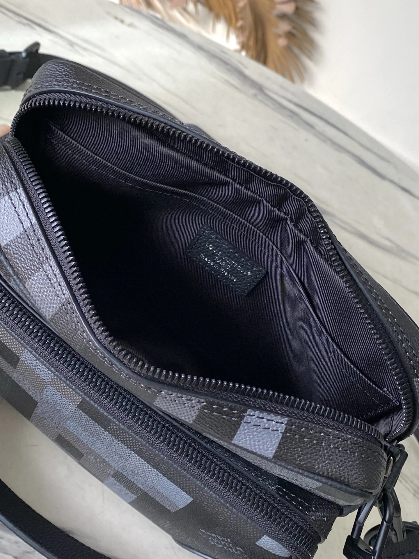 MoMo--8V M14988 high quality version item:E-B574J0215W