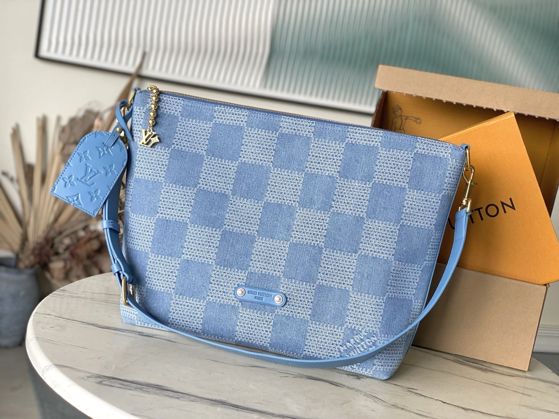 MoMo--8V N00202 Cotton cowhide high quality version item:E-B574J0231W