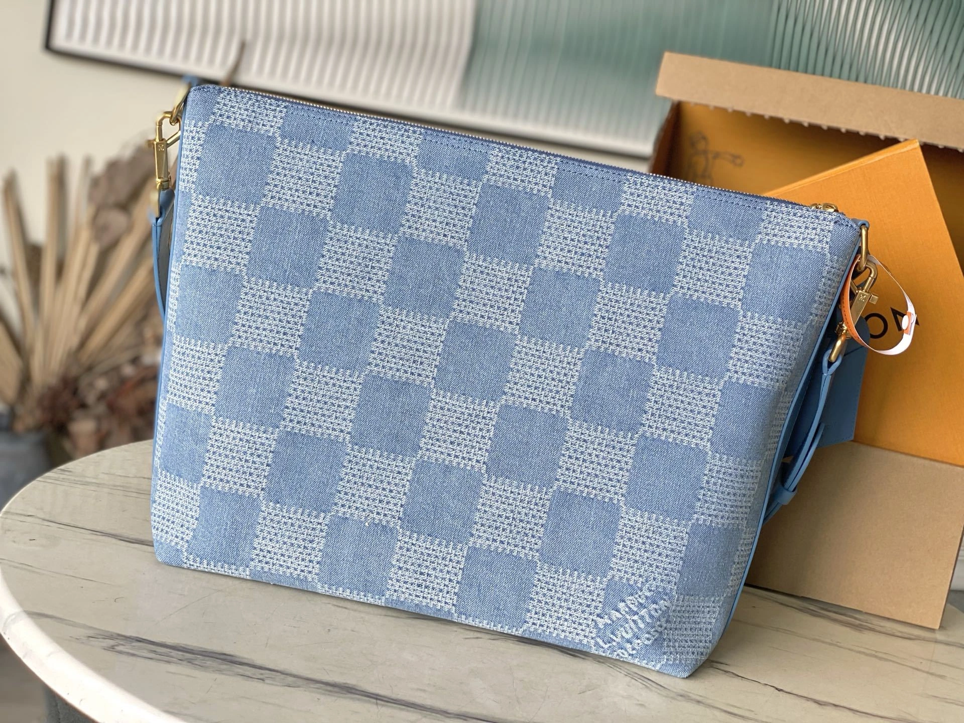 MoMo--8V N00202 Cotton cowhide high quality version item:E-B574J0231W