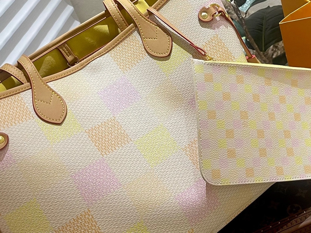 &N40668 Neverfull item:DT-B264C2722