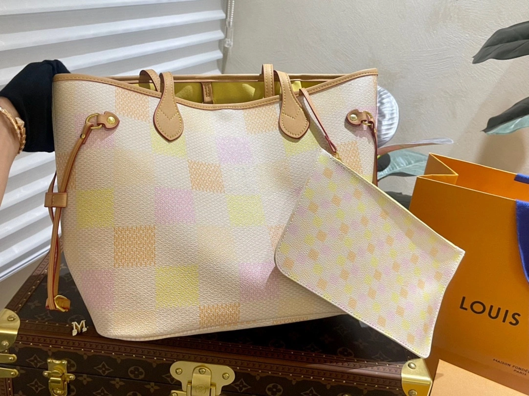 &N40668 Neverfull item:DT-B264C2722