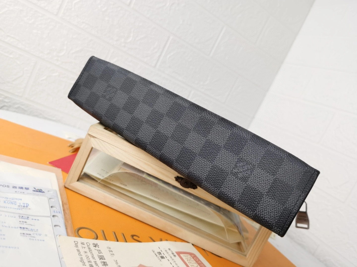N41696 item : BT-B225D0817W