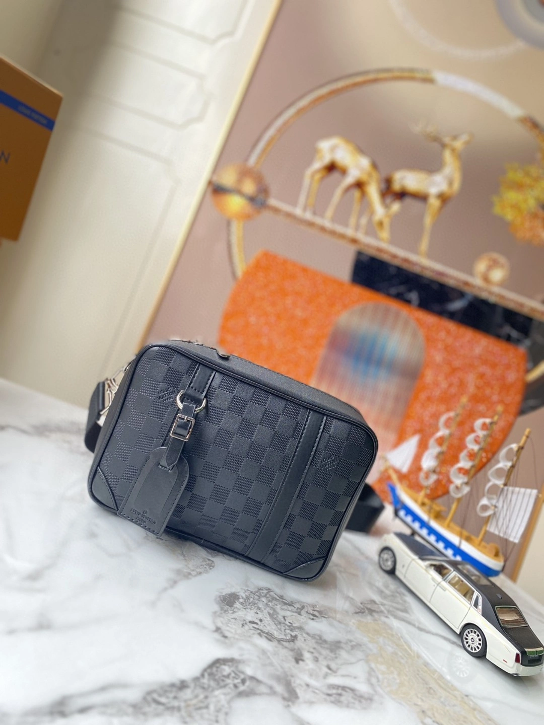N45286 cowhide Sirius item : BT-B225D0820W