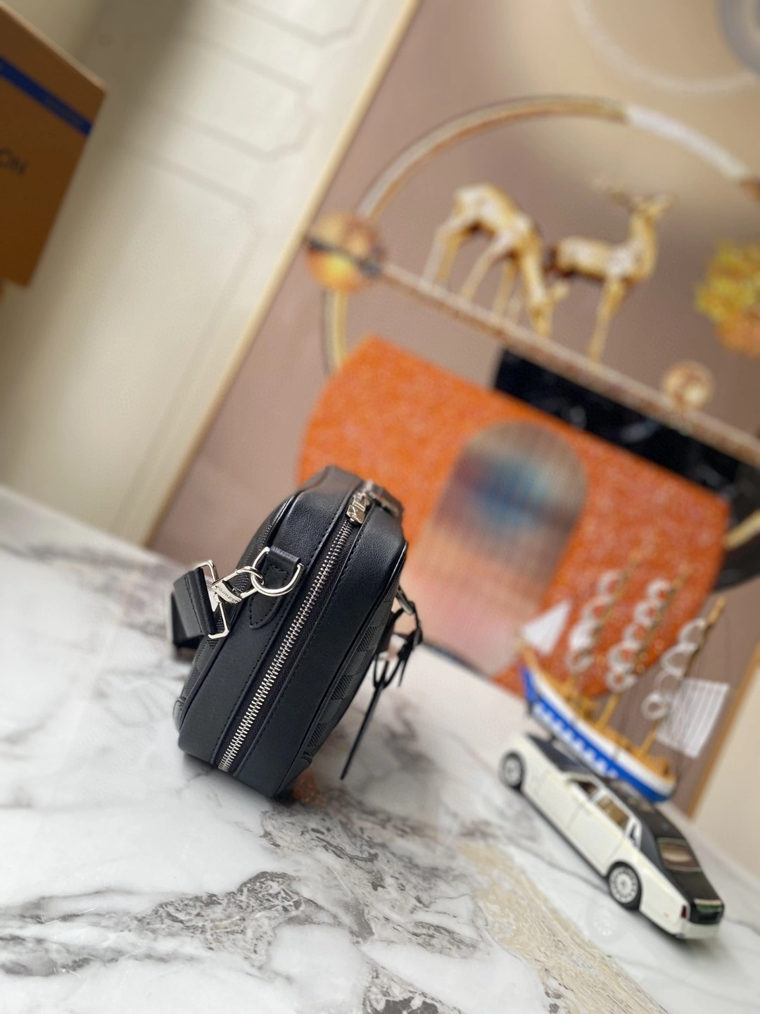 N45286 cowhide Sirius item : BT-B225D0820W