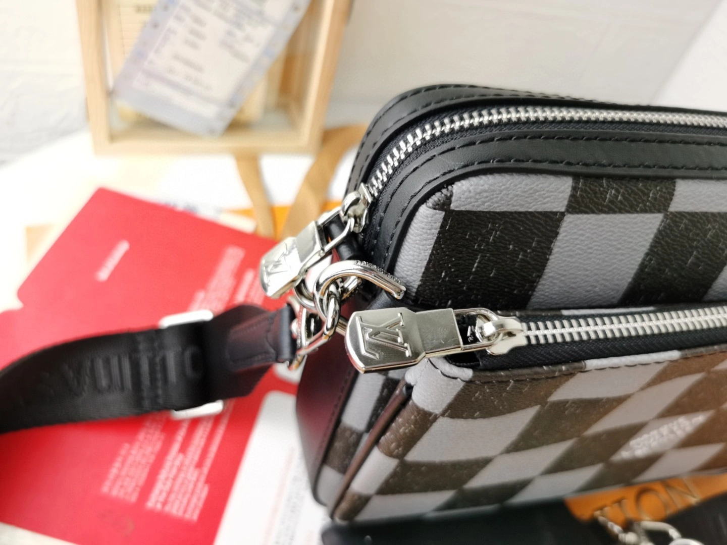 N80401 Pochette Trio item : BT-B225D0812W