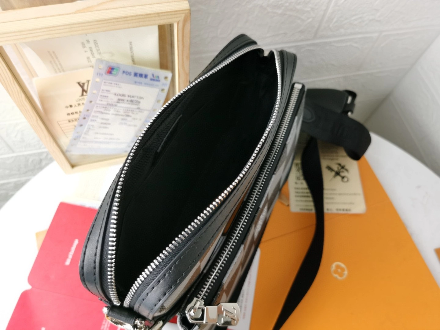N80401 Pochette Trio item : BT-B225D0812W