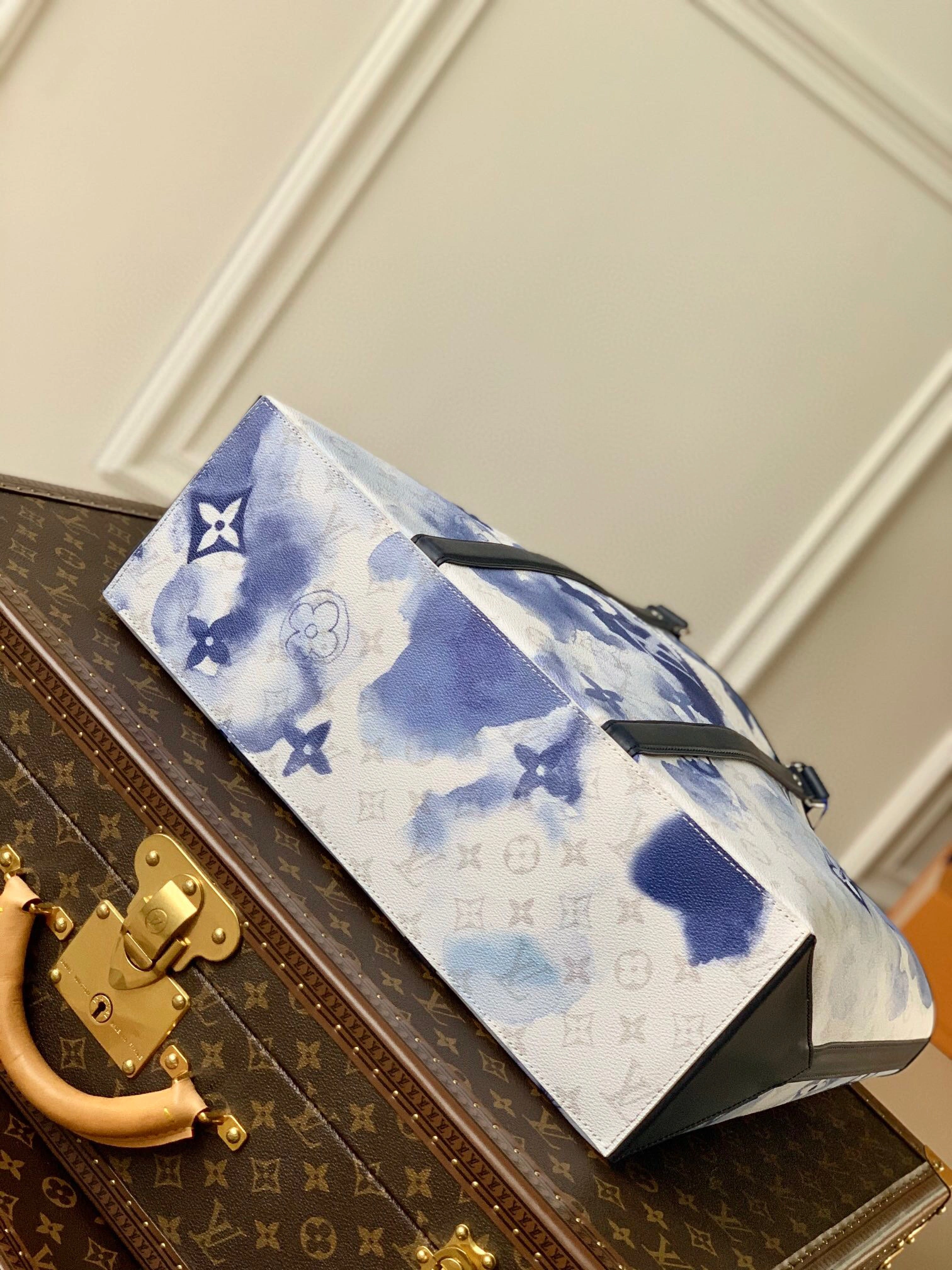 NEW TOTE M45755 item:B-B182A1026