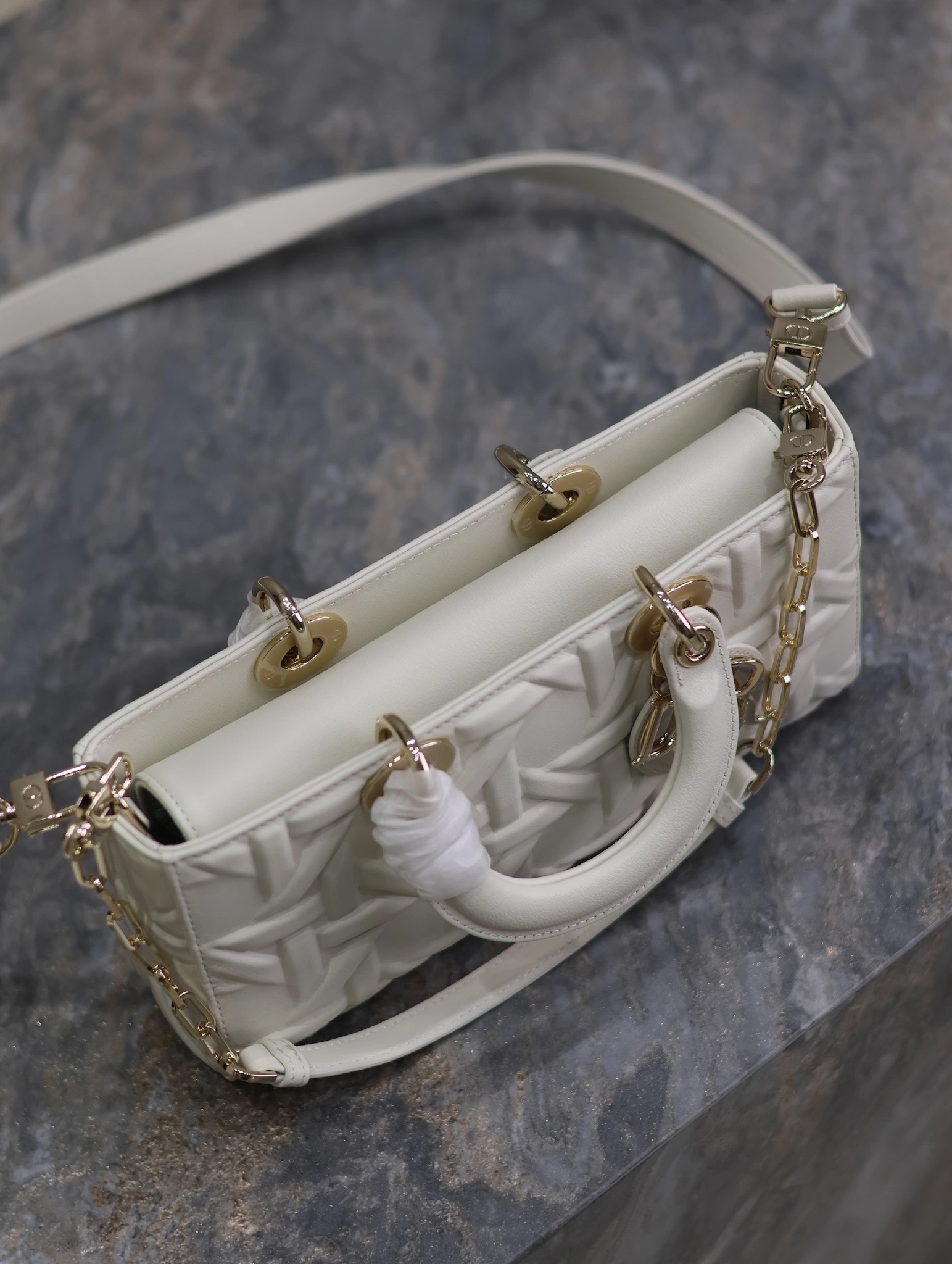 MOMO-- 4ior M0540OBPJ-M030 high quality version Lady D-Joy cowhide item:E-B000L2058T