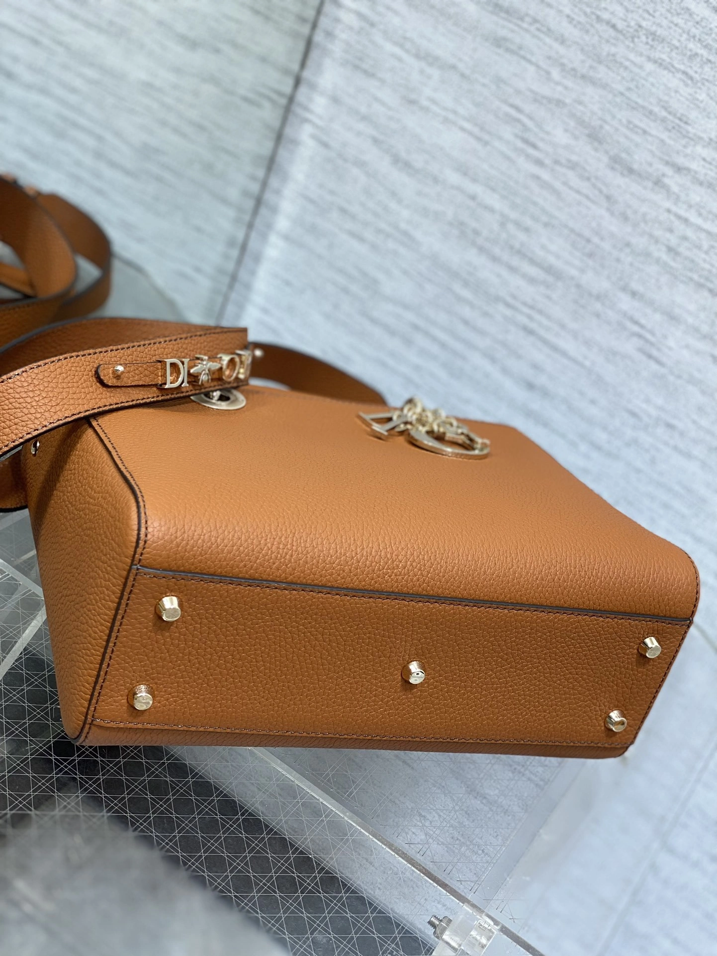 MOMO-- 4ior M1151OTRL_M30M high quality version Lady D-Sire cowhide item:D-B109J3034