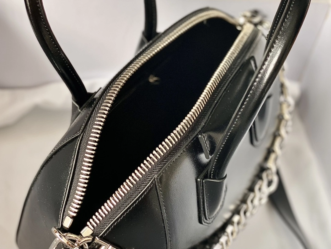 MOMO-- 6iv593hy BB50H7B00D001 high quality version Antigona cowhide item:E-B177I0701