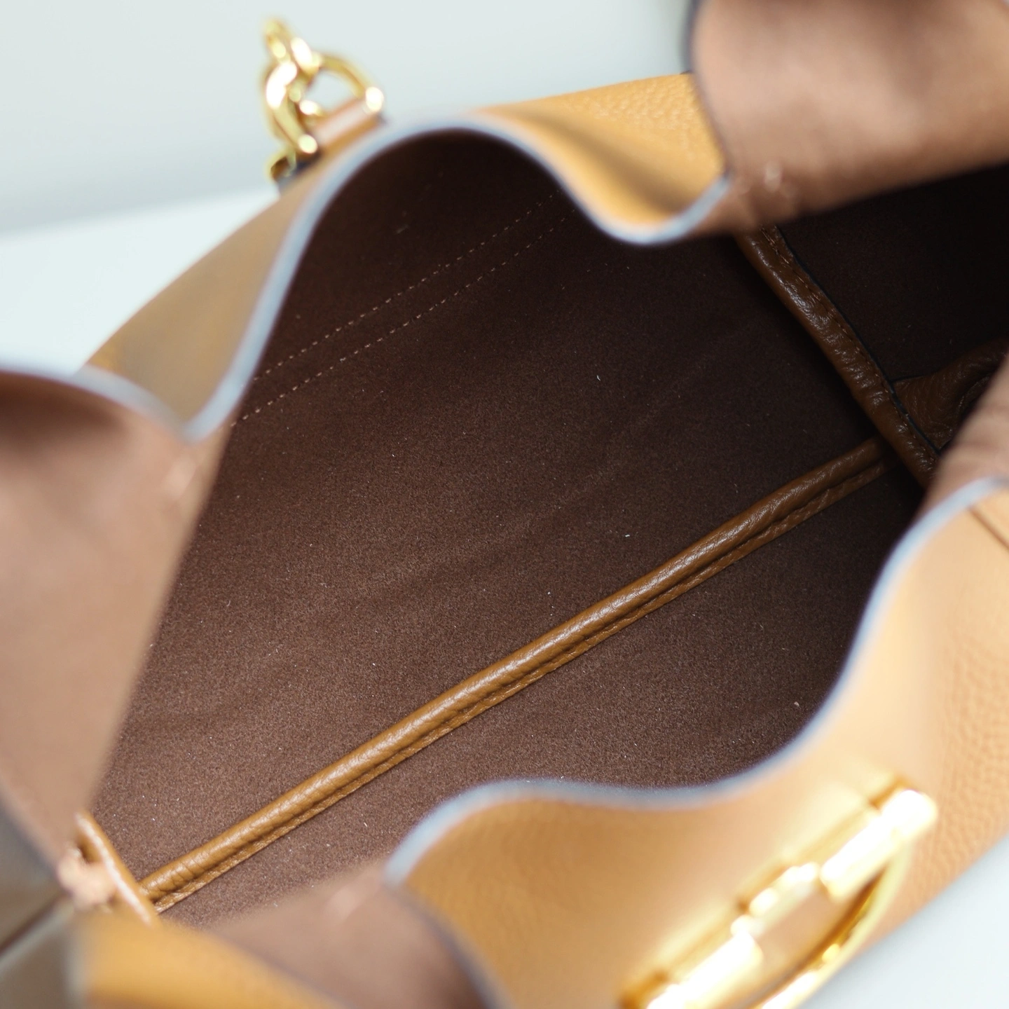 MOMO-- 6u33i 837467-AAEAO-2718 high quality version Softbit cowhide item:E-B000D1504