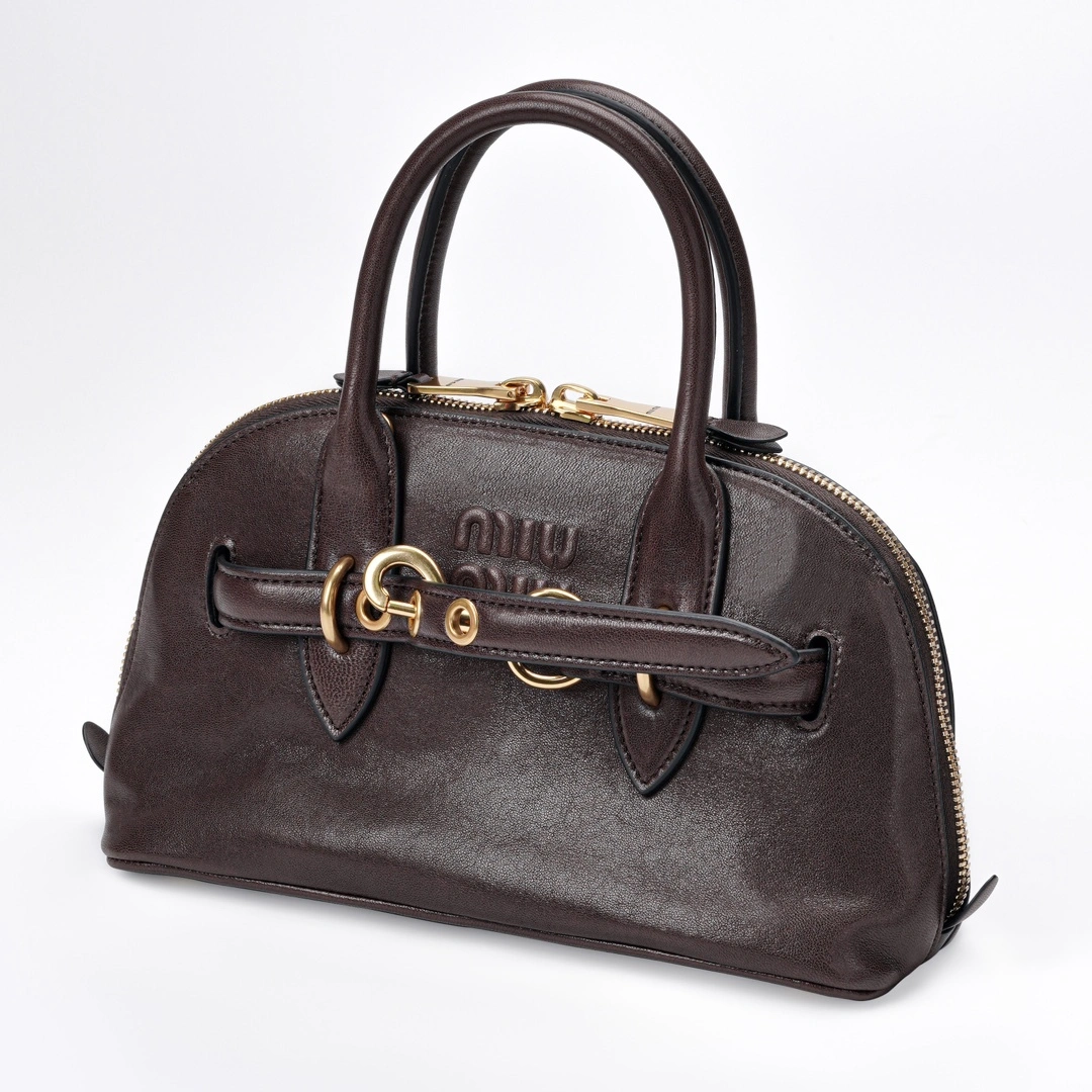 MOMO-- 7iu7iu 5BB169_2BBL_F0NBL_V_OOO high quality version Aventure item:E-B461A1253