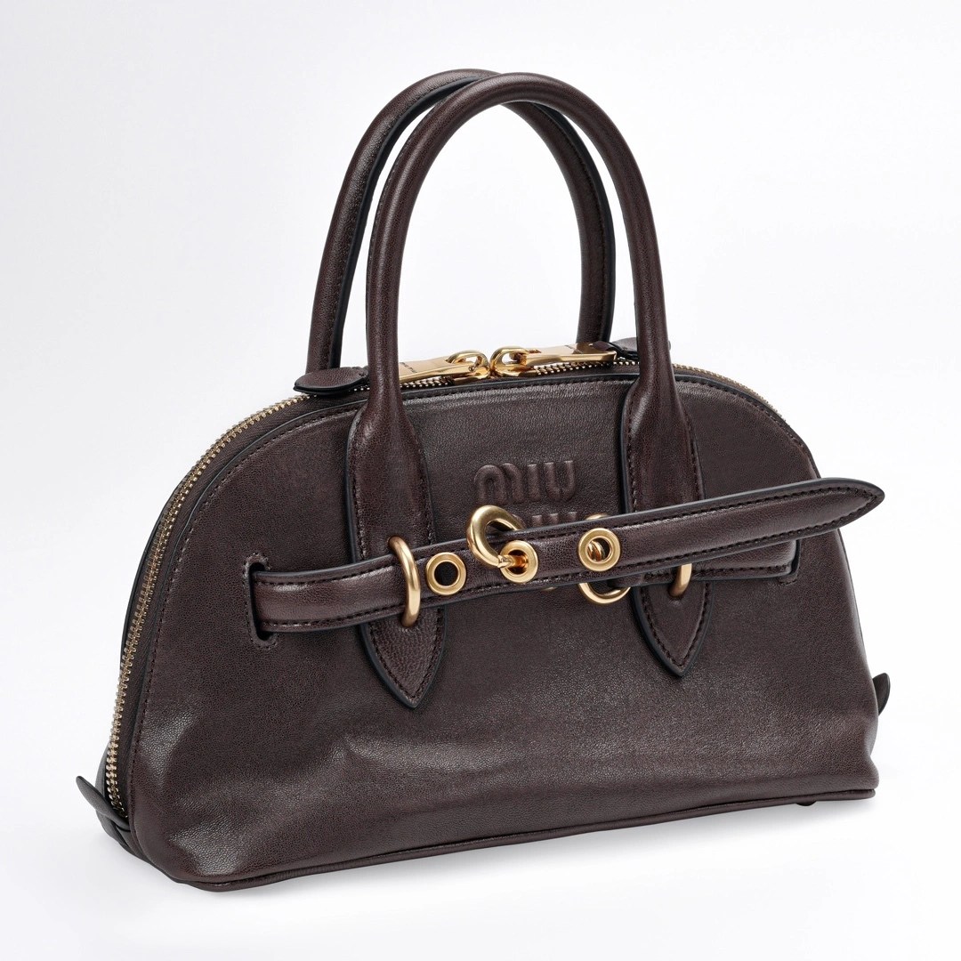 MOMO-- 7iu7iu 5BB169_2BBL_F0NBL_V_OOO high quality version Aventure item:E-B461A1253