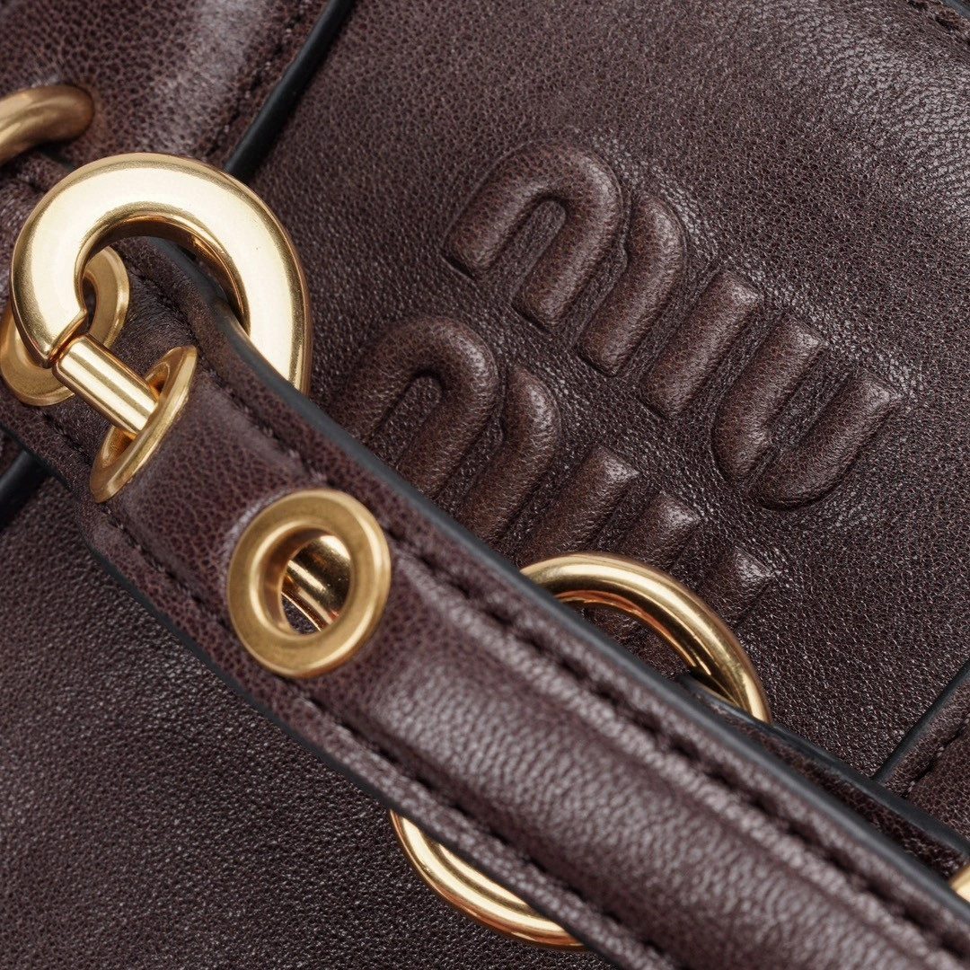 MOMO-- 7iu7iu 5BB169_2BBL_F0NBL_V_OOO high quality version Aventure item:E-B461A1253