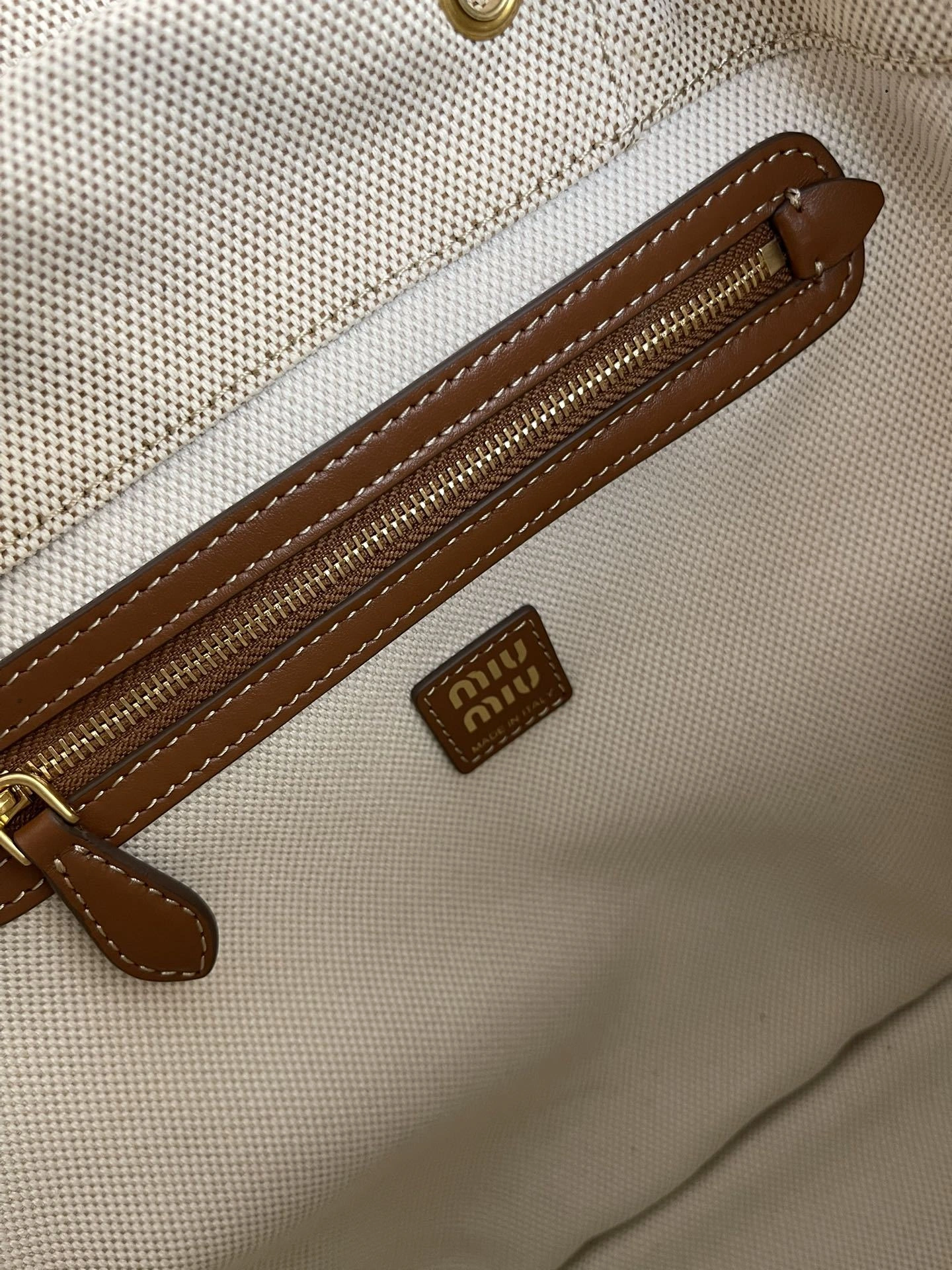 MOMO-- 7iu7iu 5BZ042_ACRN_F062F_V_OOO high quality version Calfskin item:E-B000I2057