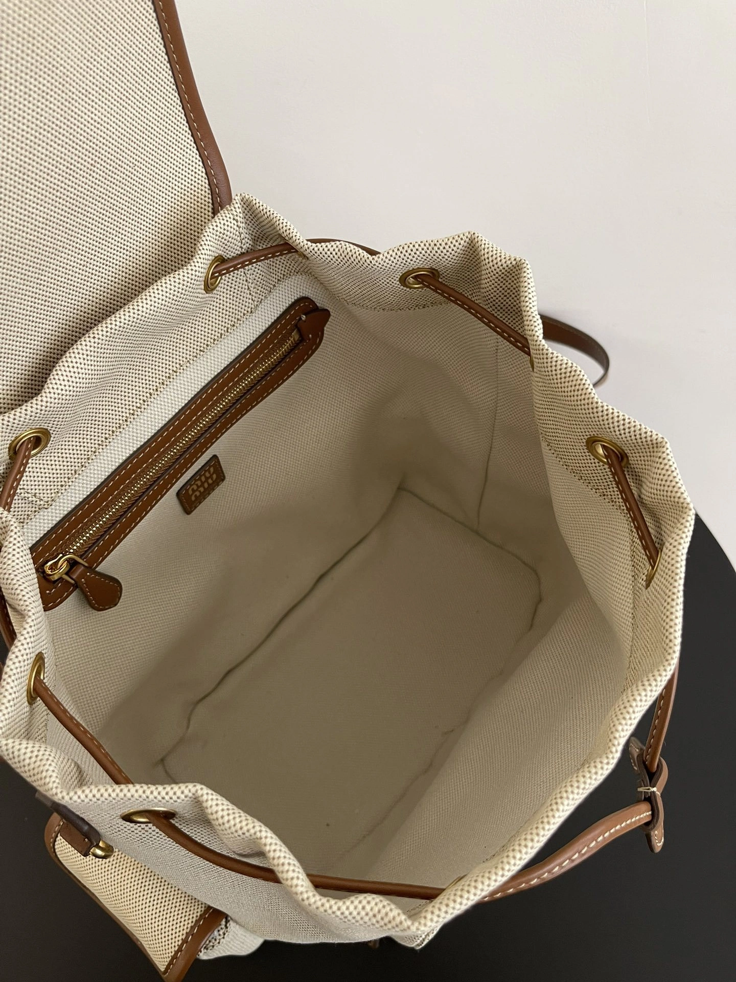 MOMO-- 7iu7iu 5BZ042_ACRN_F062F_V_OOO high quality version Calfskin item:E-B000I2057