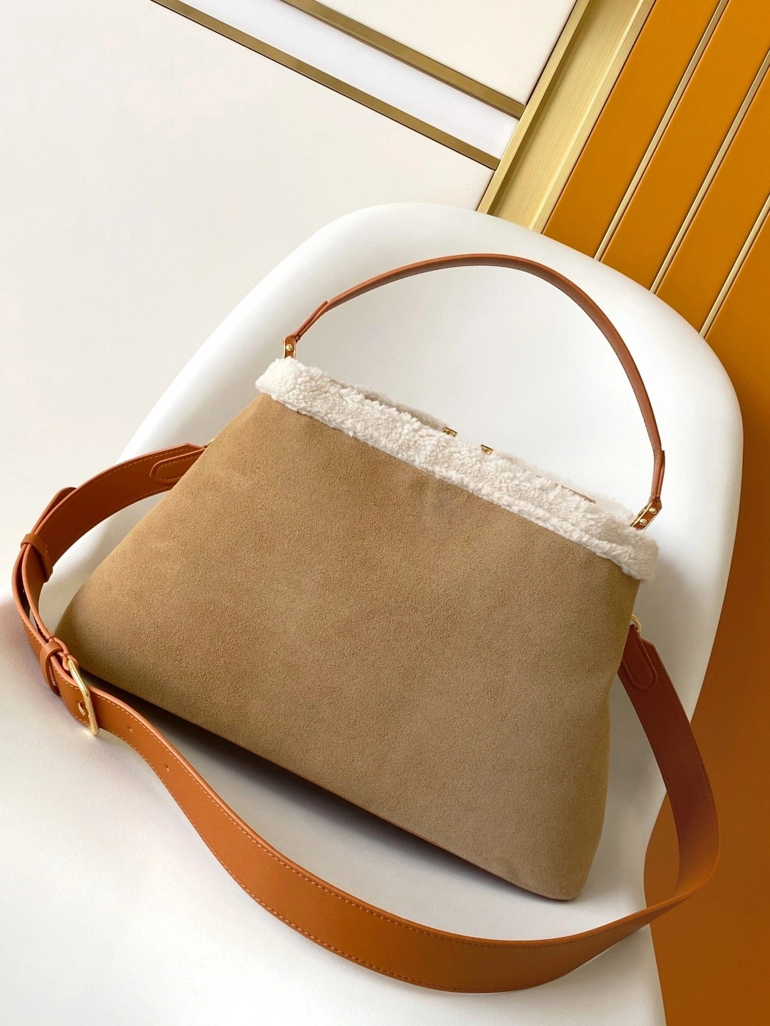MOMO-- 8V M12784 high quality version Capucines Souple cowhide wool item:E-B330C0564