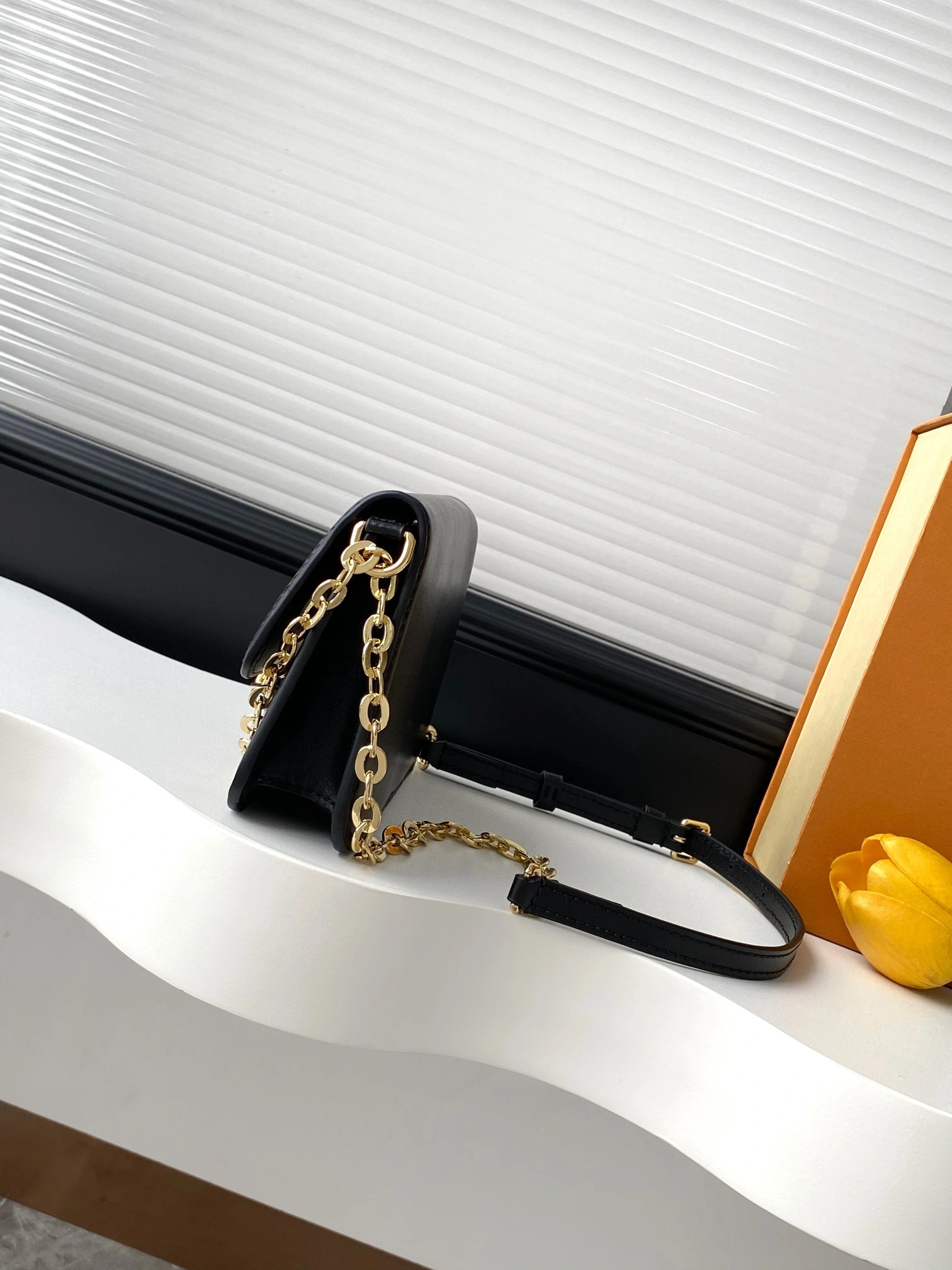 MOMO-- 8V M14564 high quality version Wallet On Chain Bloom cowhide item:E-B225H2758