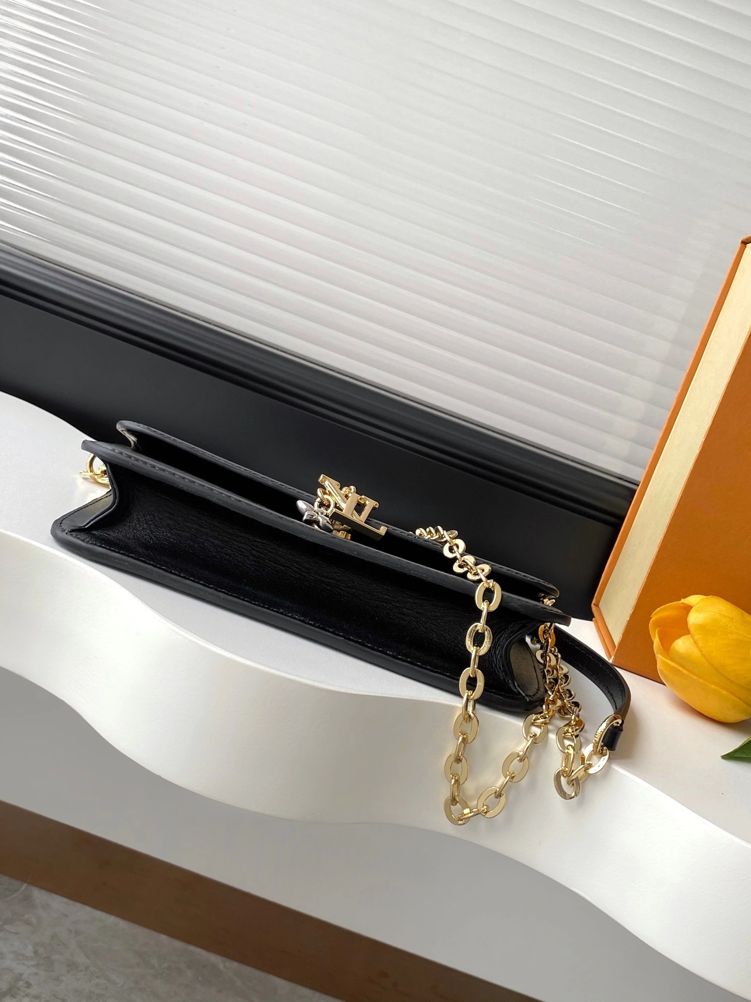 MOMO-- 8V M14564 high quality version Wallet On Chain Bloom cowhide item:E-B225H2758