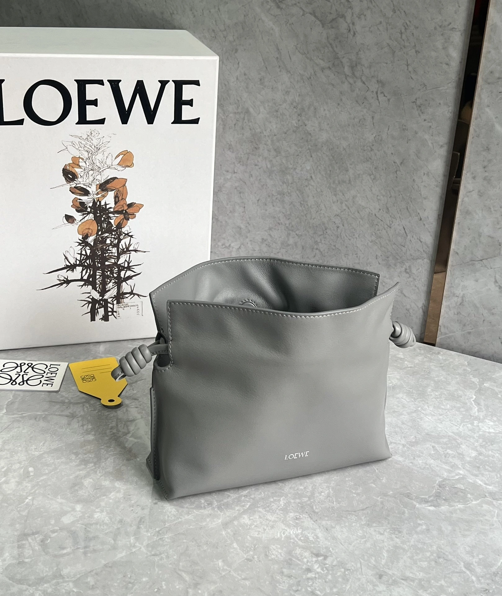 MOMO-- 8o5w5 A411FC2X73-1150 high quality version Calfskin Flamenco item:E-B000I0526
