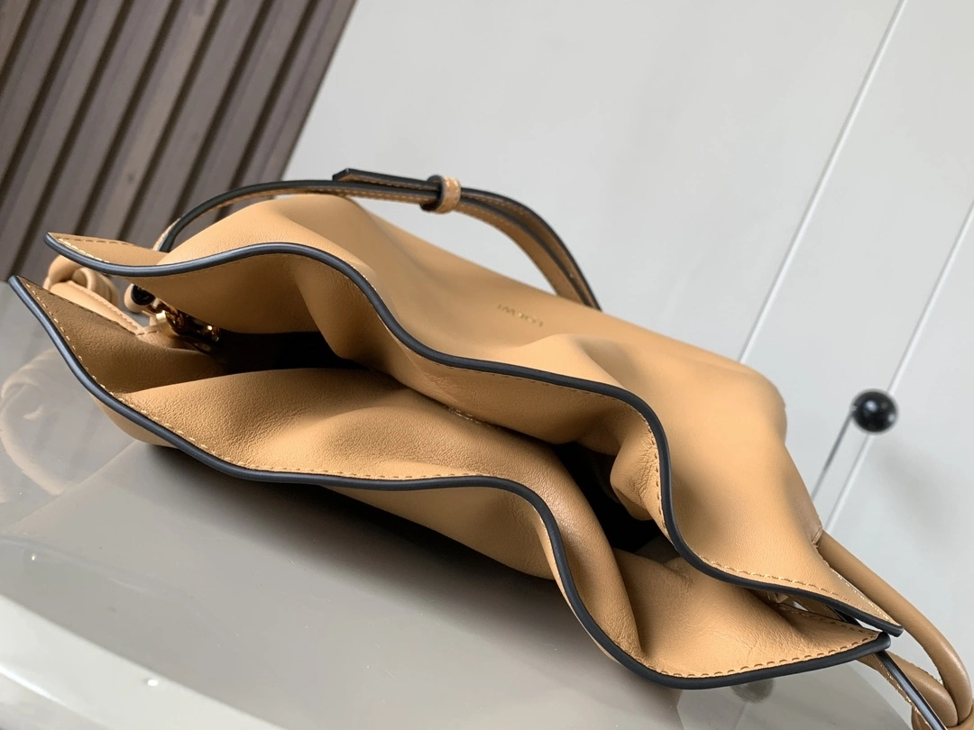 MOMO-- 8o5w5 A411FC2X73-2586 high quality version Flamenco Calfskin item:E-B000E0421