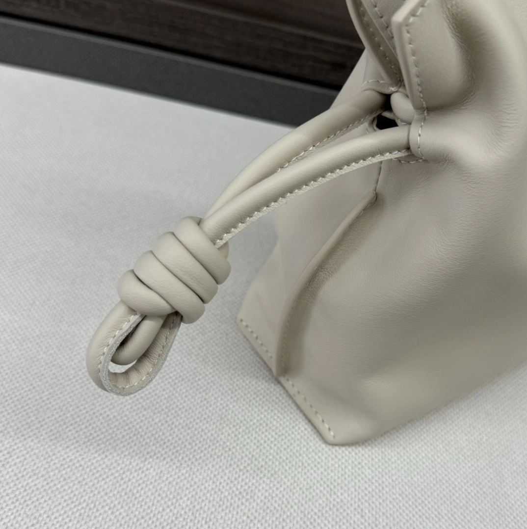 MOMO-- 8o5w5 A411FC2X73-3006 high quality version Flamenco Calfskin item:E-B000E0425