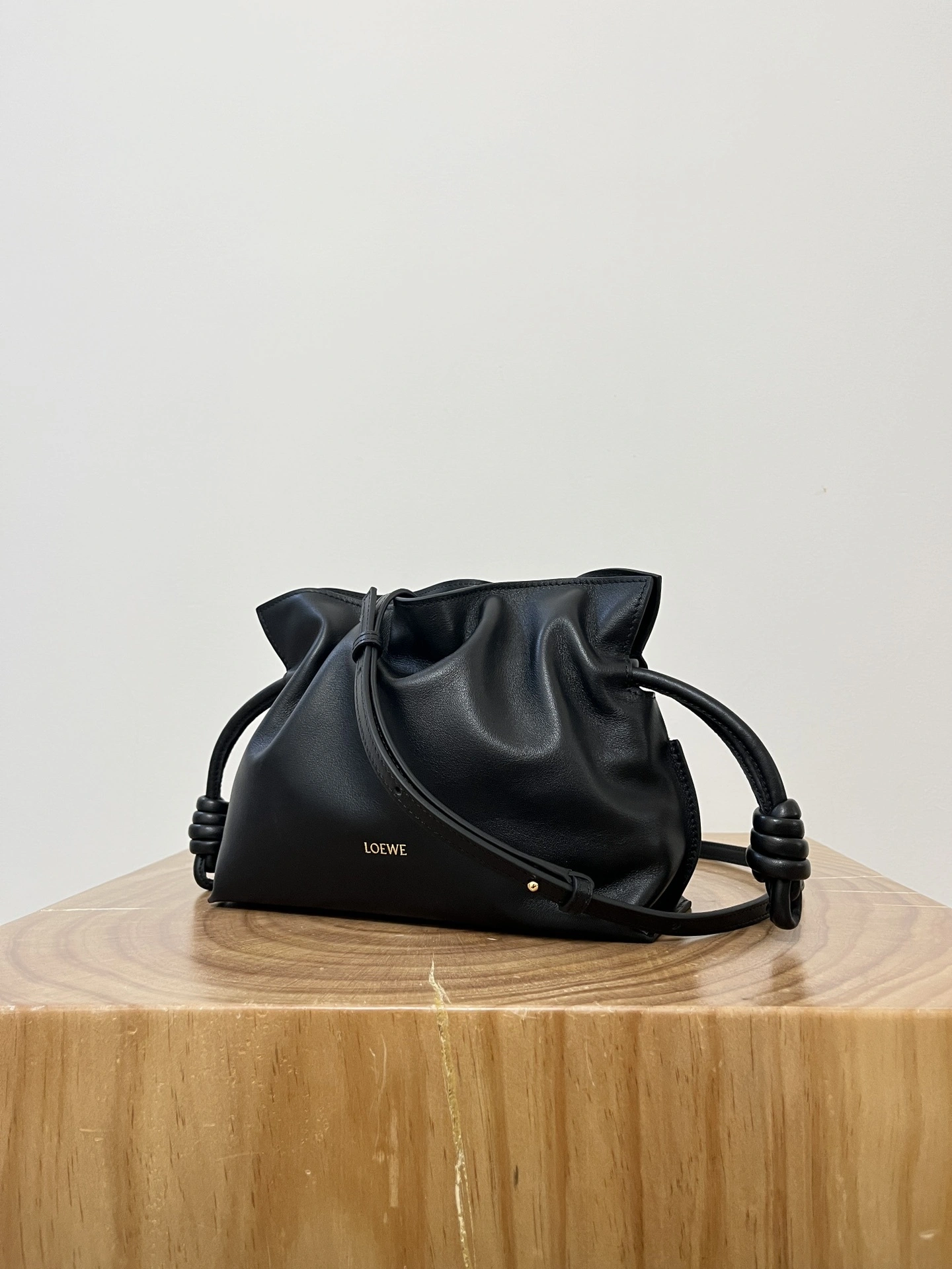MOMO-- 8o5w5 A411FC2XA6-1100 high quality version Calfskin Flamenco item:E-B050I0528