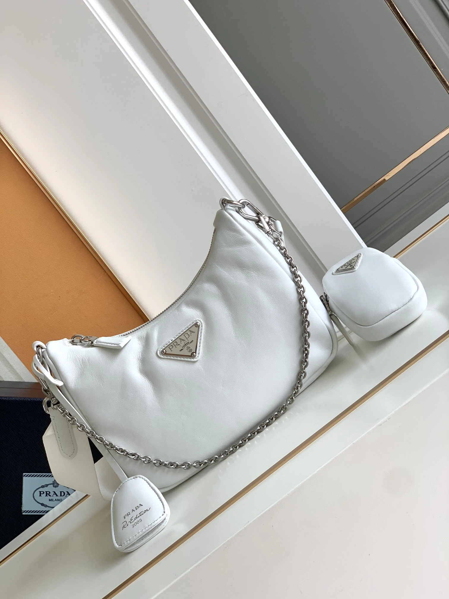 MOMO-- Pr141 1BH204_2DYI_F0009_V_V9Z sheepskin high quality version item:D-B225K2225