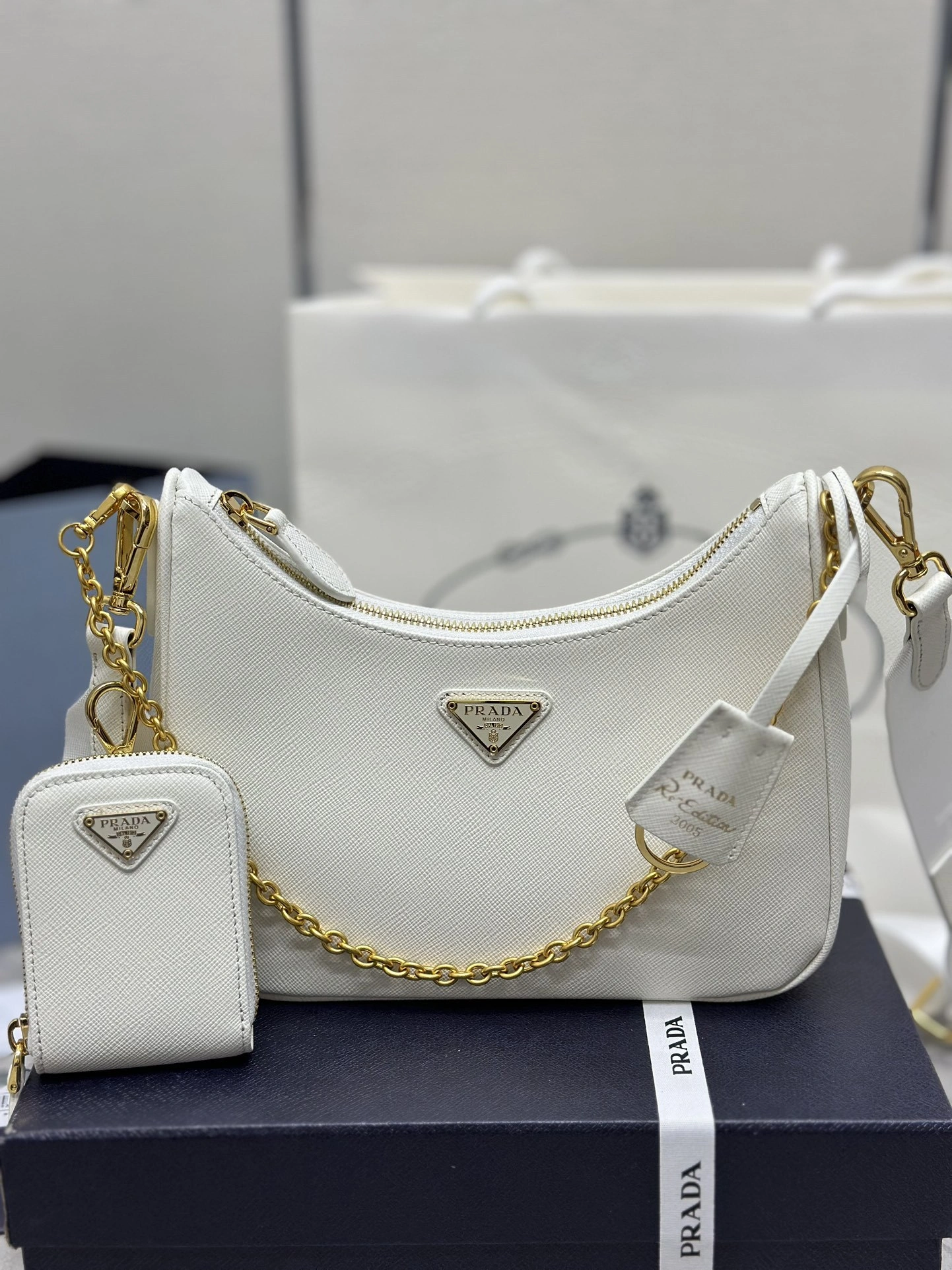 MOMO-- Pr141 1BH204_NZV_F02EN_V_V2P high quality version nylon Hobo item:E-B000K0643