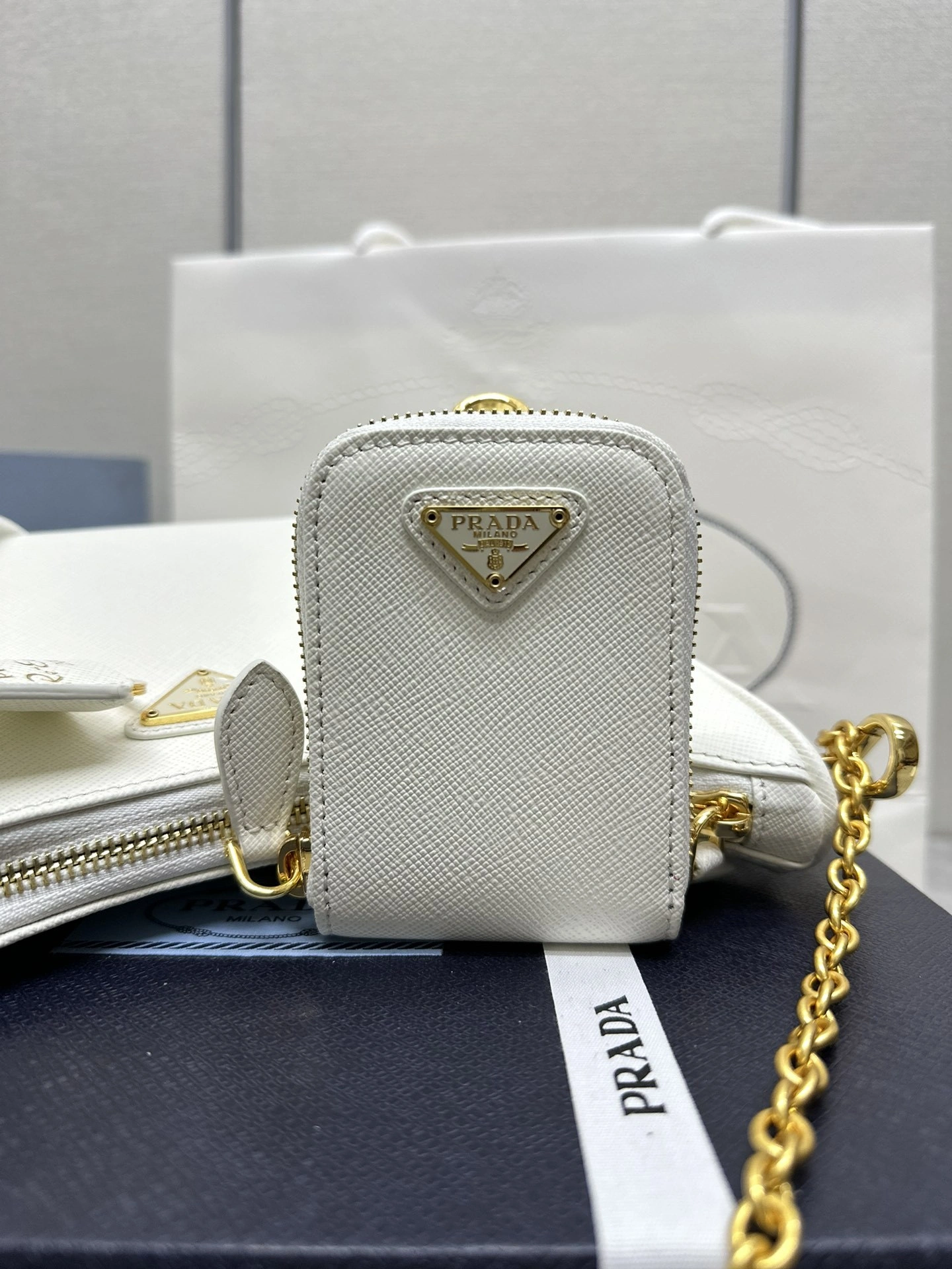 MOMO-- Pr141 1BH204_NZV_F02EN_V_V2P high quality version nylon Hobo item:E-B000K0643