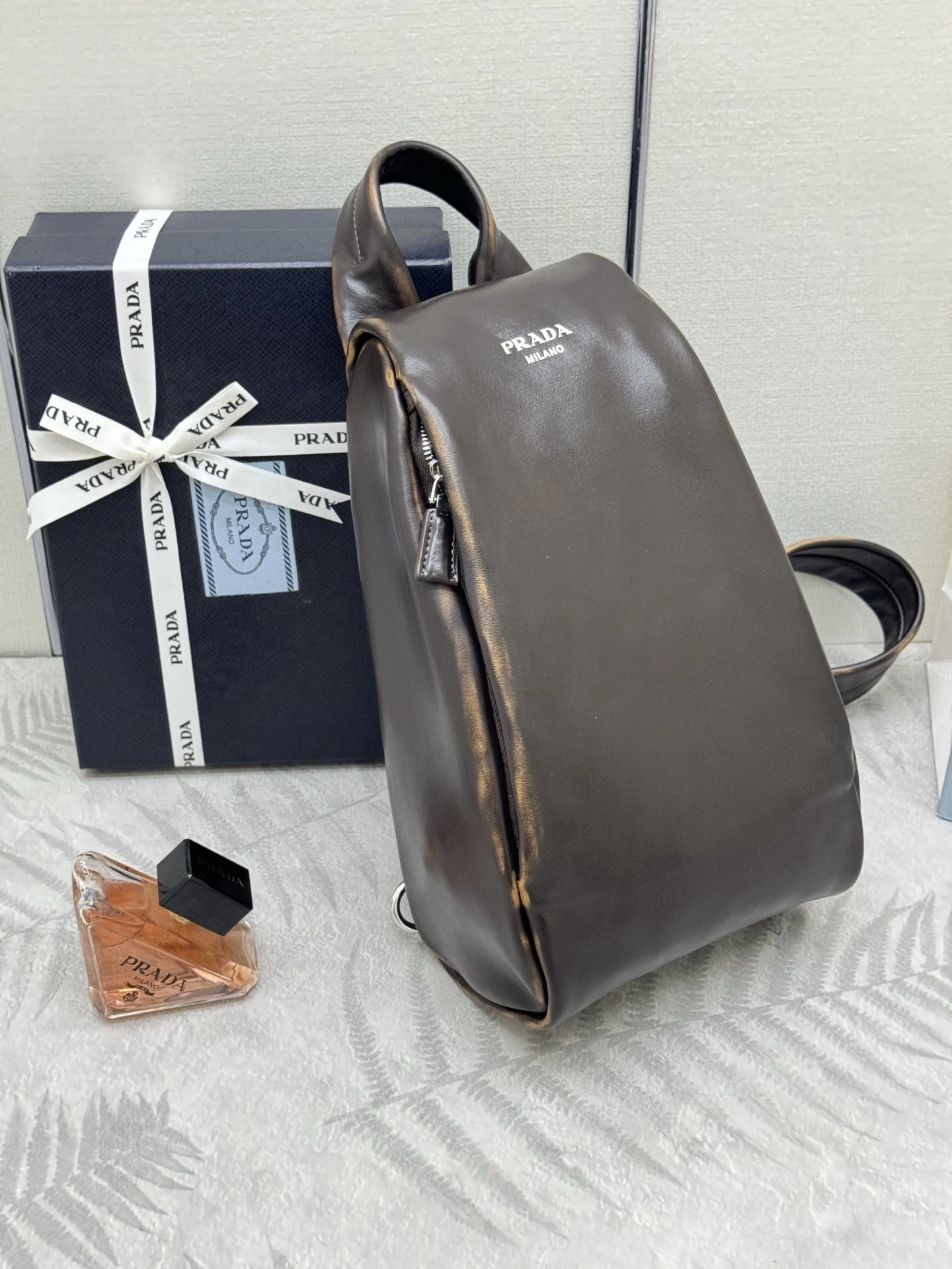 MOMO-- Pr141 2VZ114_2C75_F0003_V_OOO high quality version sheepskin item:E-B000K0618