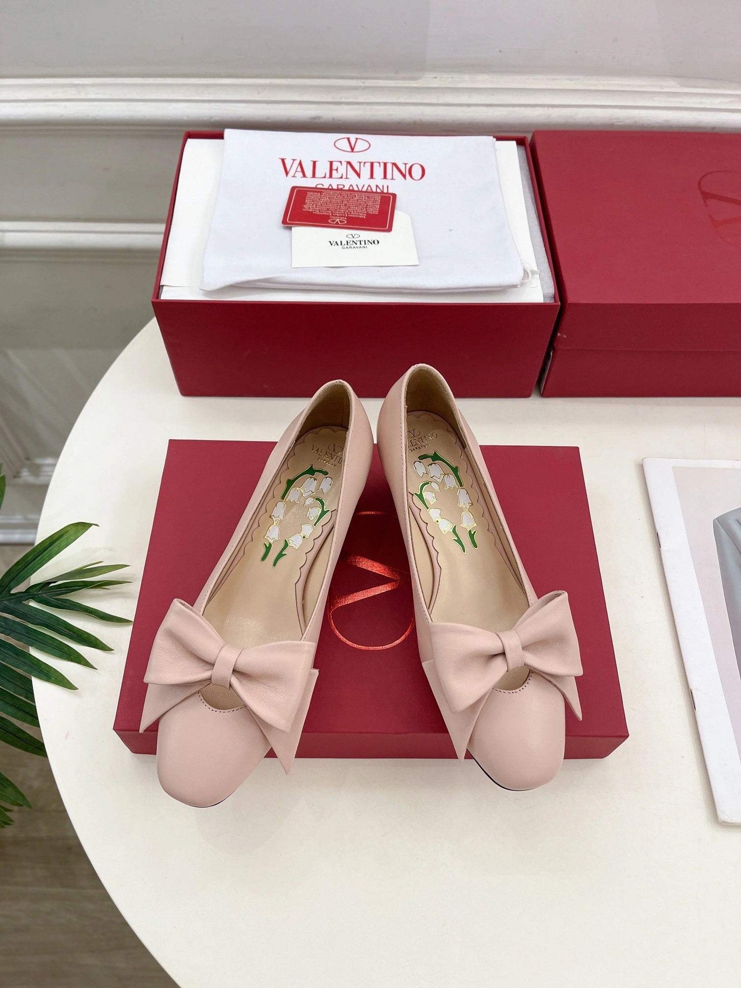 COCO-- V1859ti9o 6W2S0LB5DDT_W34 Heel height：4CM Roman Stud goatskin item:D-X000L2553