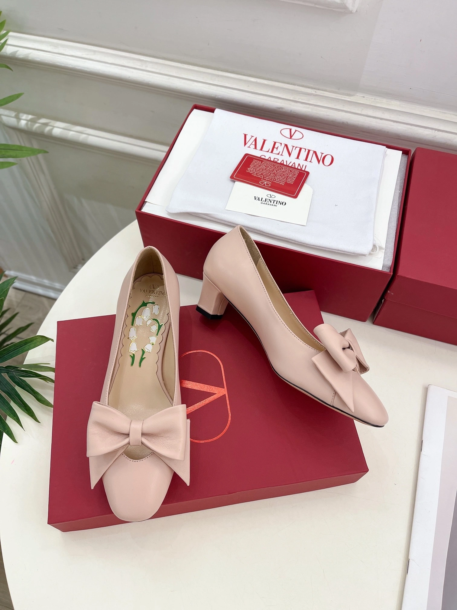 COCO-- V1859ti9o 6W2S0LB5DDT_W34 Heel height：4CM Roman Stud goatskin item:D-X000L2553