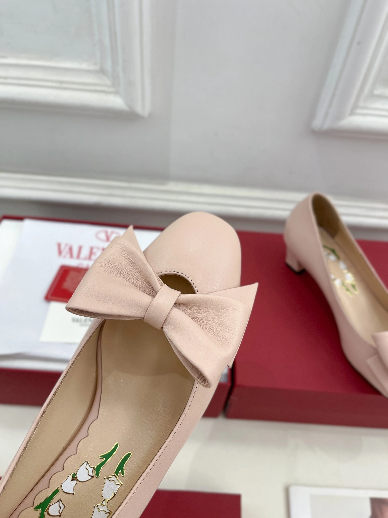 COCO-- V1859ti9o 6W2S0LB5DDT_W34 Heel height：4CM Roman Stud goatskin item:D-X000L2553