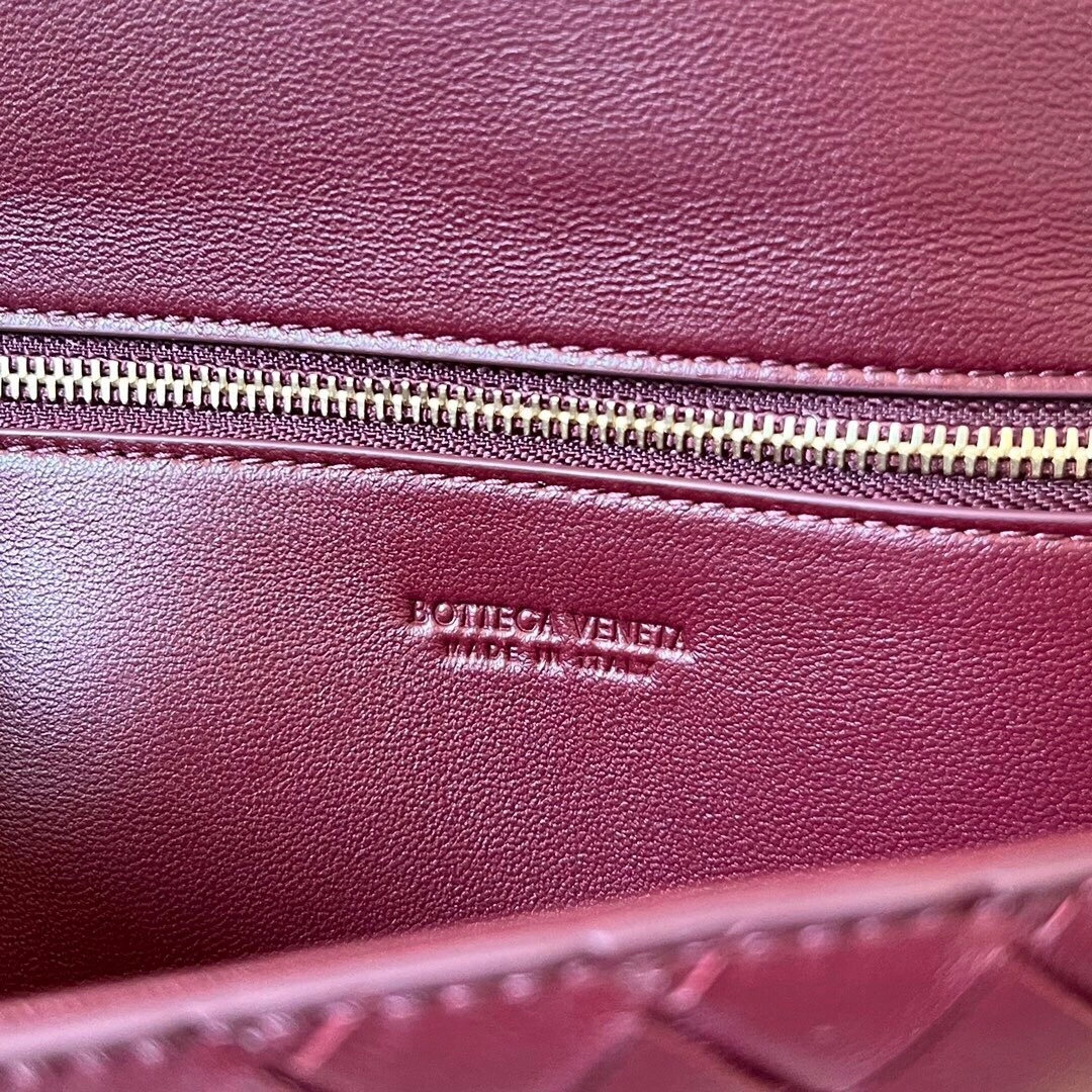 MOMO-- V595t1 741511VCPP32250 high quality version Clutch sheepskin item:E-B134B2601