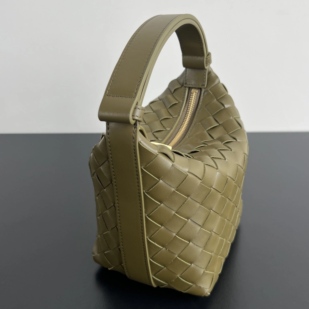 MOMO-- V595t1 776781V3IV12856 high quality version Wallace Calfskin item:E-B063B2620