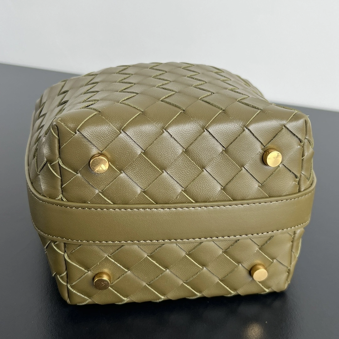 MOMO-- V595t1 776781V3IV12856 high quality version Wallace Calfskin item:E-B063B2620