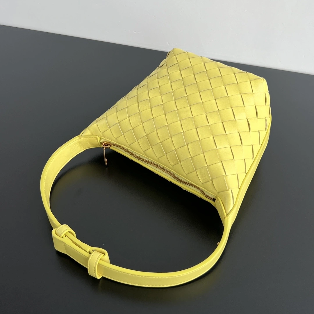 MOMO-- V595t1 776781V3IV17410 high quality version Wallace Calfskin item:E-B063B2626
