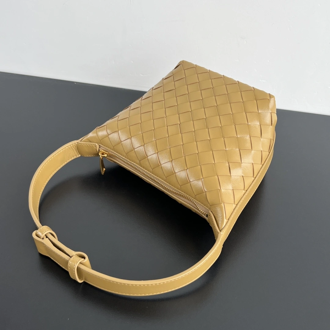 MOMO-- V595t1 776781V3IV19894 high quality version Wallace Calfskin item:E-B063B2625